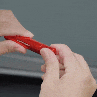 2-in-1 Emergency Car Escape Tool